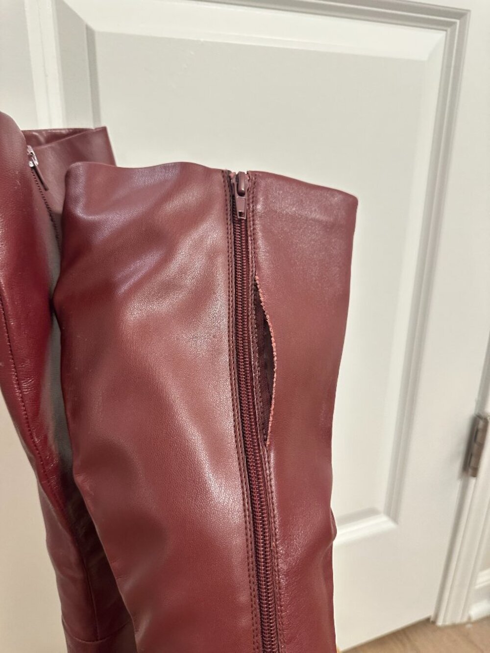 STEVE MADDEN Lingo Pointed Toe Knee High Boot in Wine Leather Size US 8 - Picture 3 of 6